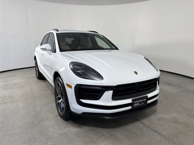 2025 Porsche Macan AWD