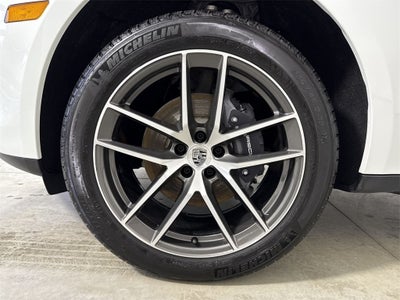 2025 Porsche Macan AWD