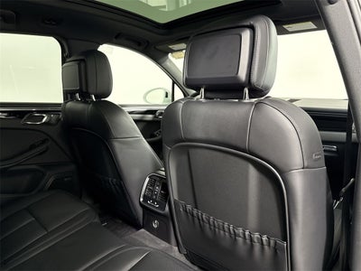 2025 Porsche Macan AWD