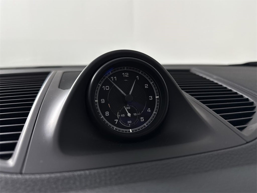 2025 Porsche Macan AWD