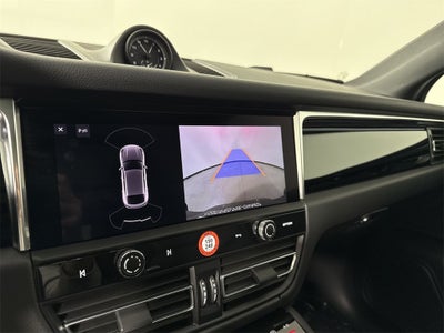 2025 Porsche Macan AWD
