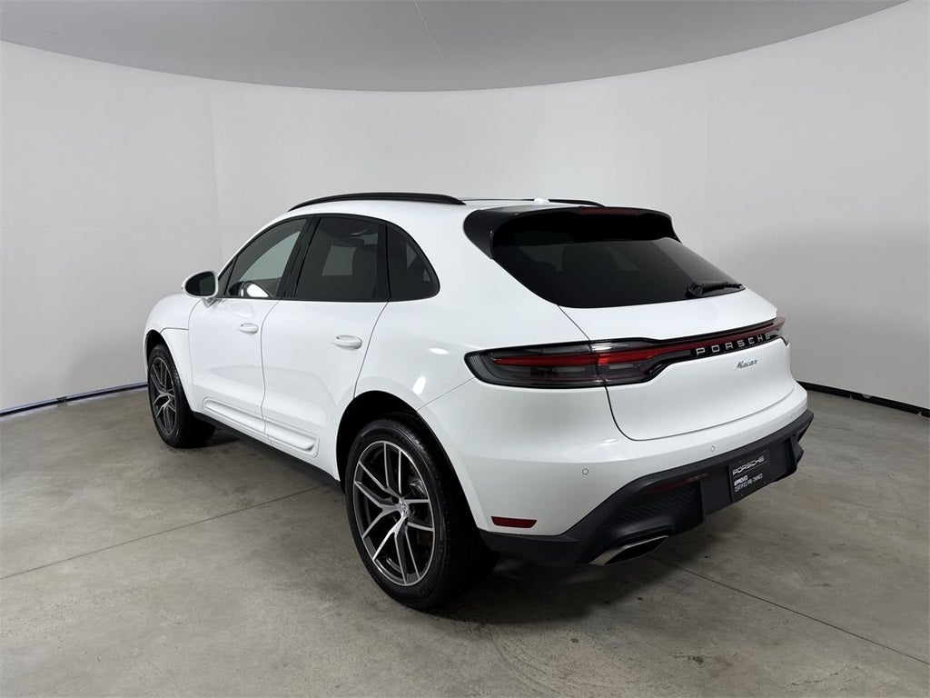 2025 Porsche Macan AWD