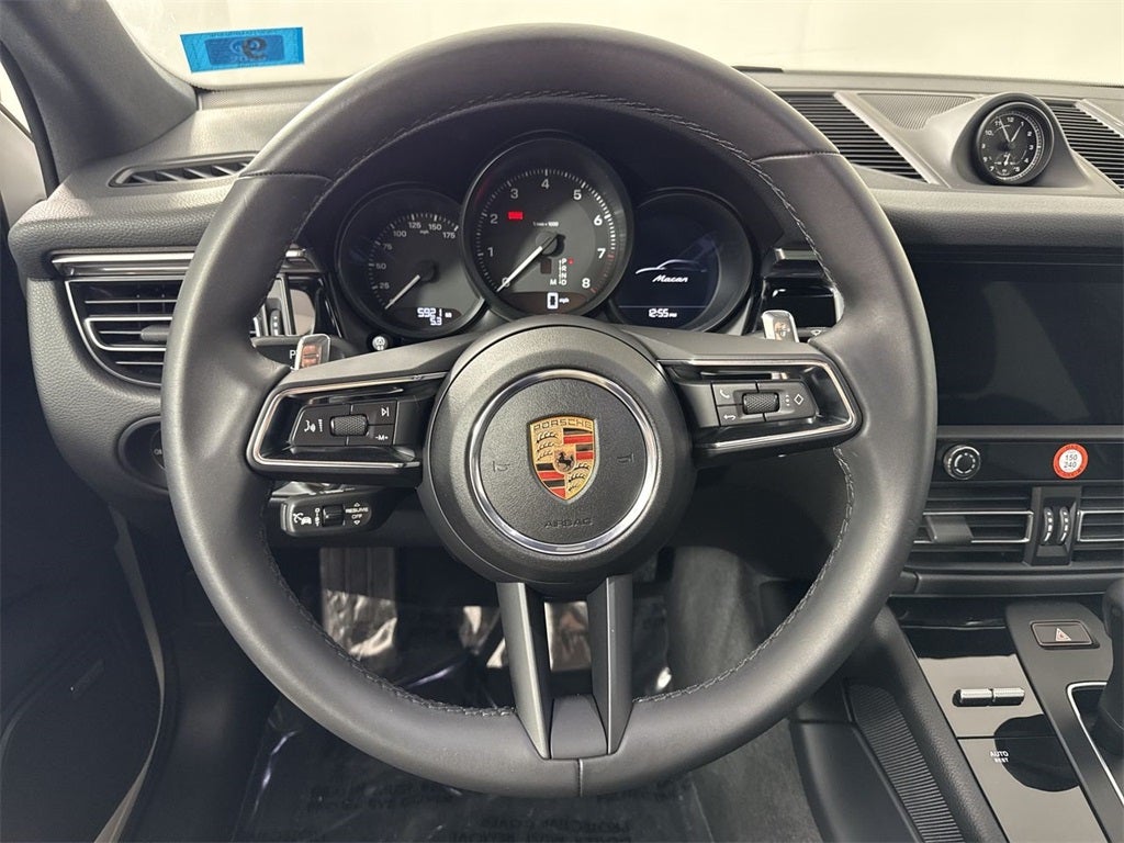 2025 Porsche Macan AWD