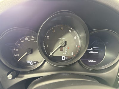 2025 Porsche Macan AWD