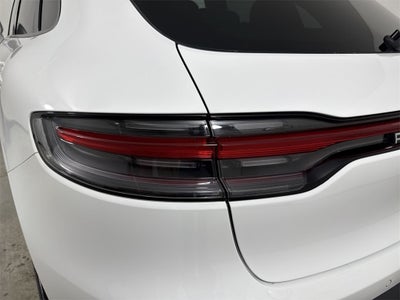 2025 Porsche Macan AWD