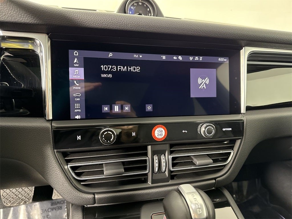 2025 Porsche Macan AWD