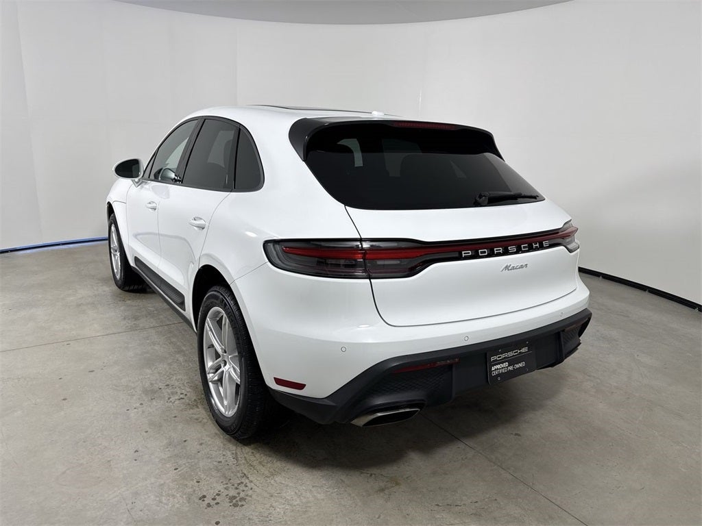 2025 Porsche Macan AWD