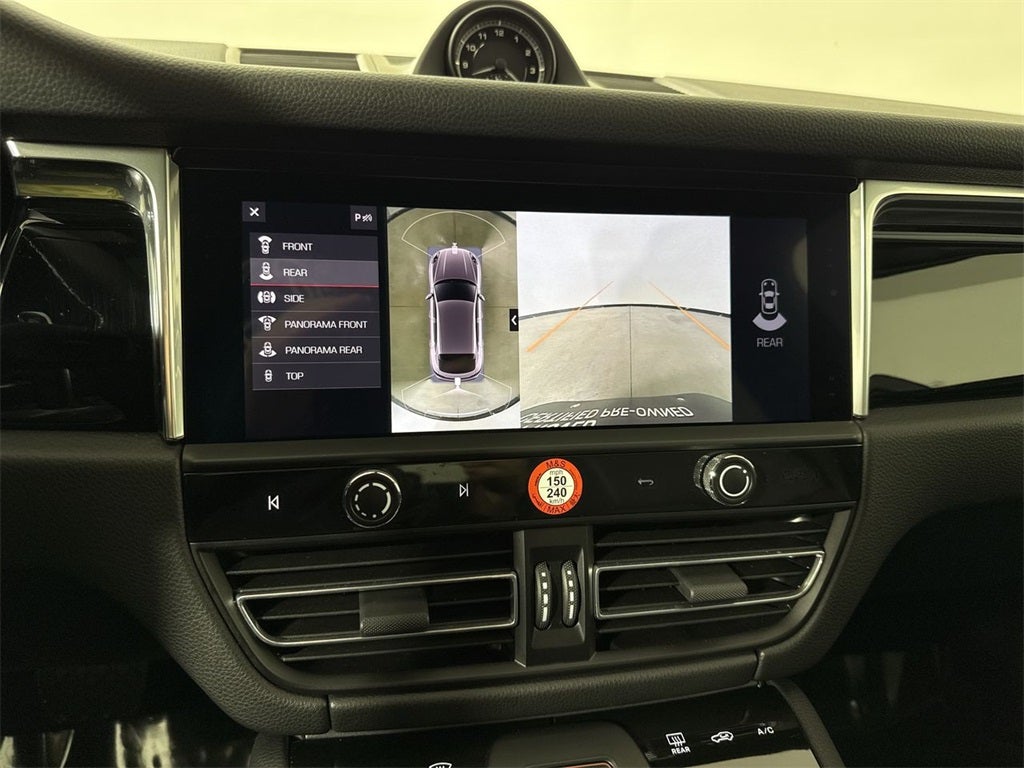 2025 Porsche Macan AWD