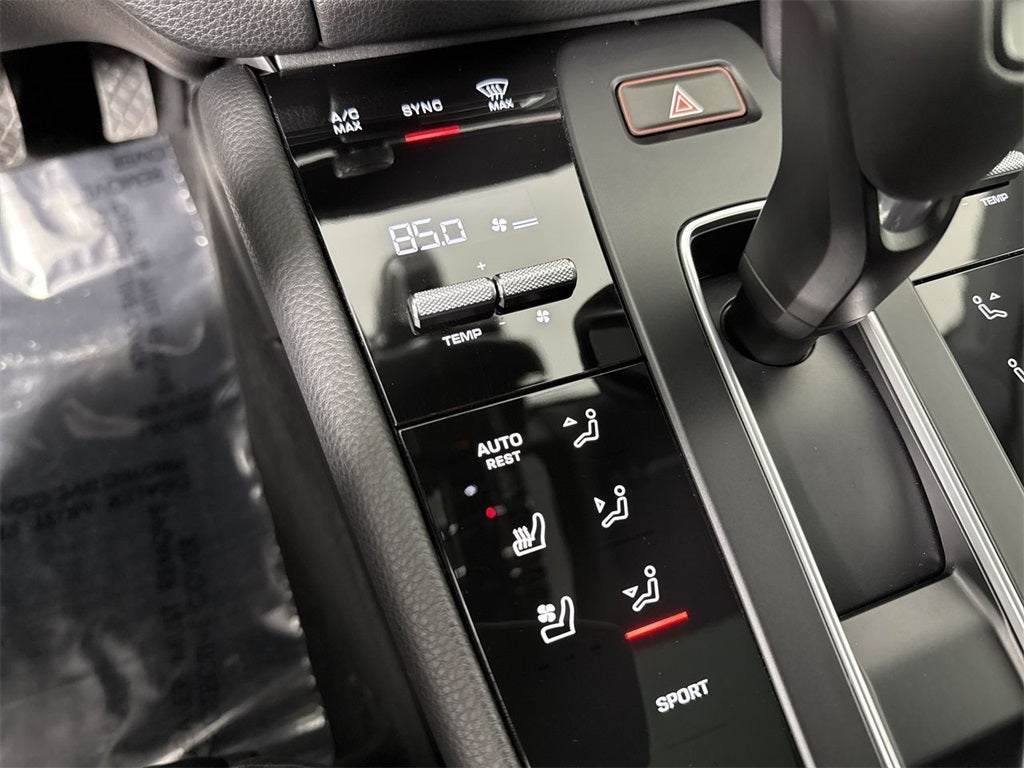 2025 Porsche Macan AWD