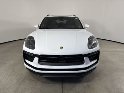 2026 Porsche Macan AWD
