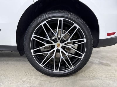 2026 Porsche Macan AWD