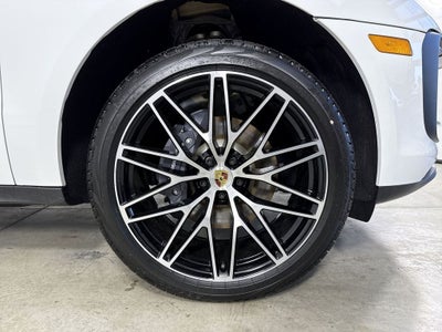 2026 Porsche Macan AWD