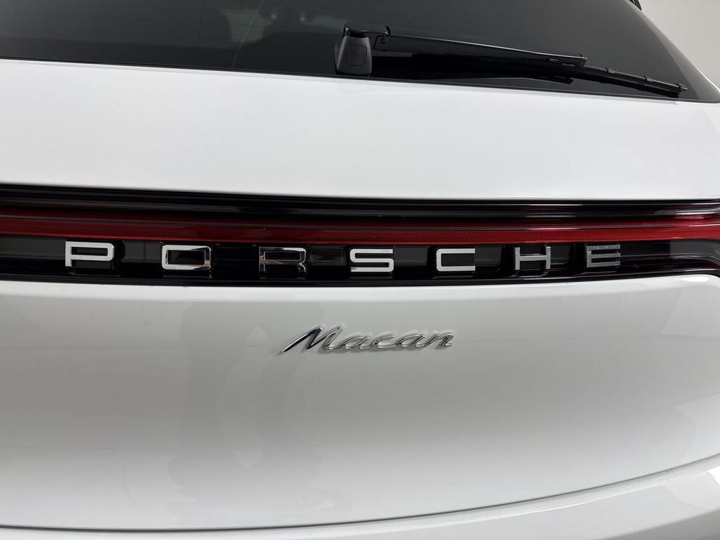2026 Porsche Macan AWD