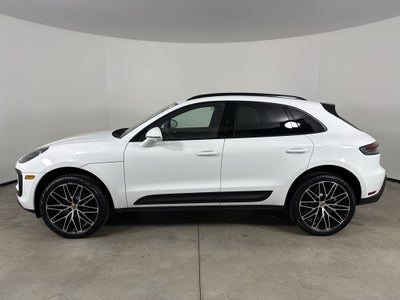 2026 Porsche Macan AWD