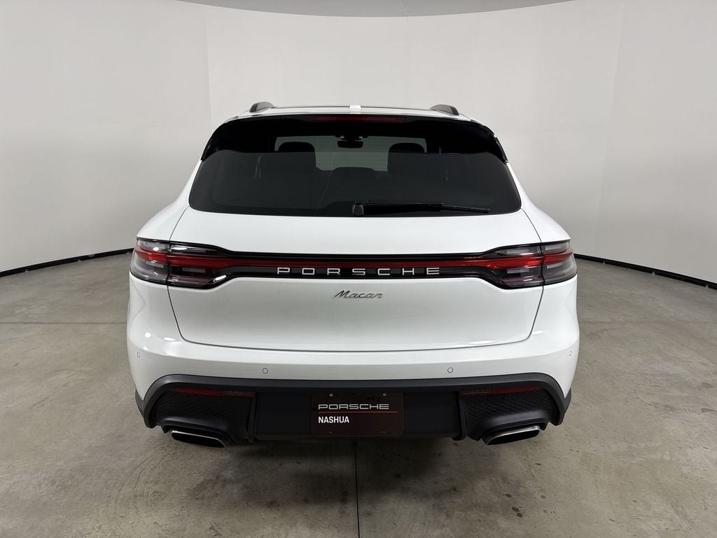 2026 Porsche Macan AWD