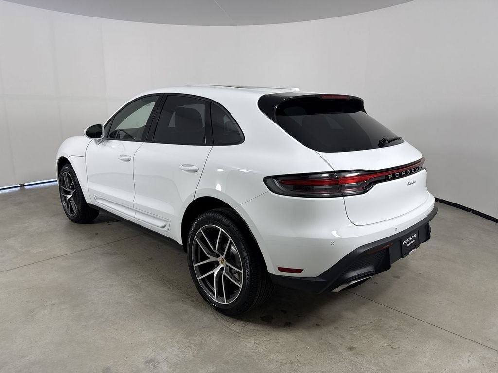 2026 Porsche Macan Macan
