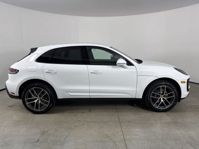 2026 Porsche Macan Macan