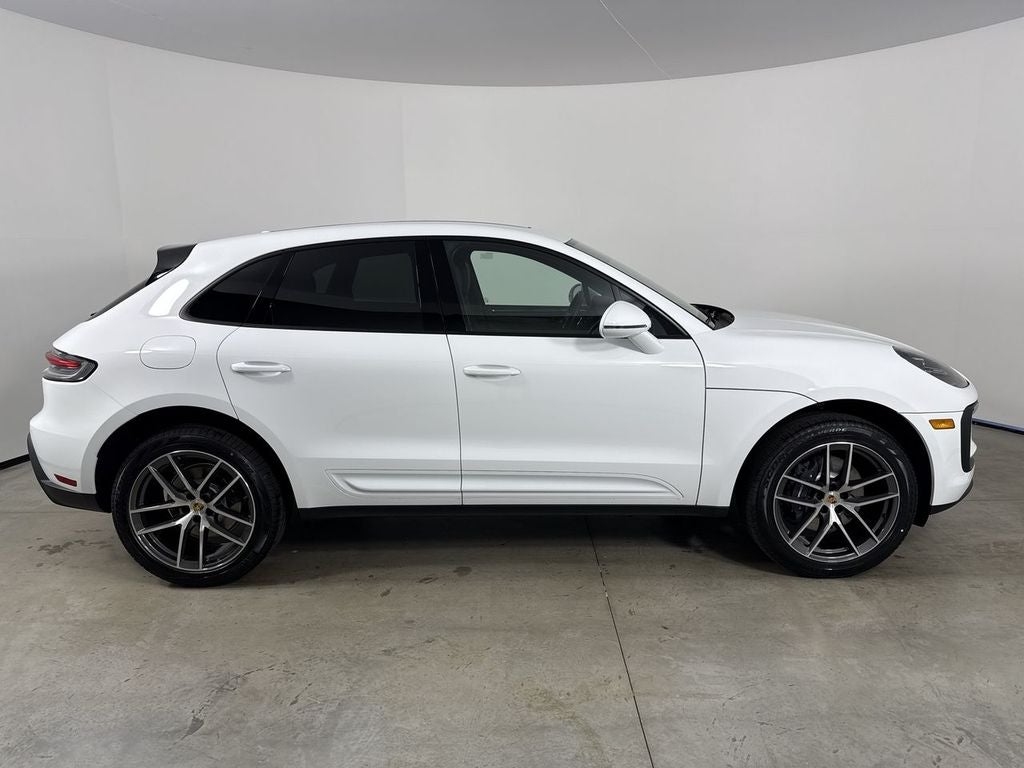 2026 Porsche Macan Macan