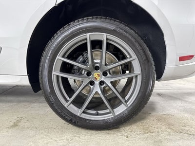2026 Porsche Macan T