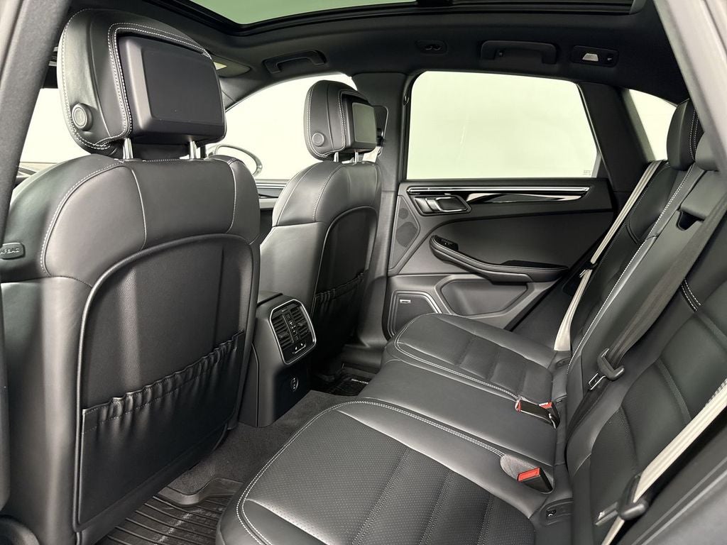 2026 Porsche Macan T