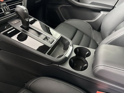 2026 Porsche Macan T
