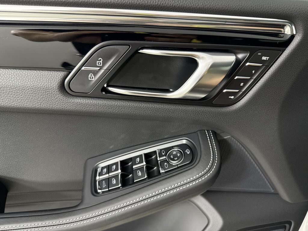 2026 Porsche Macan T