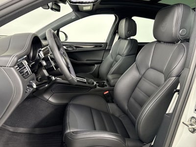 2026 Porsche Macan T