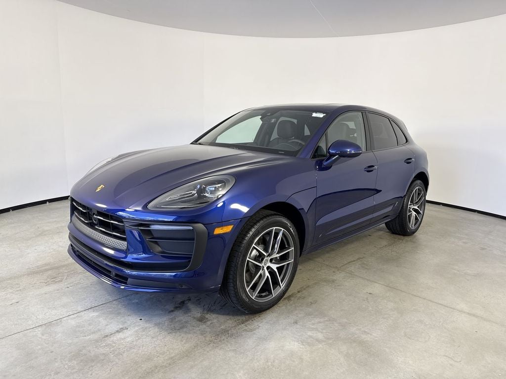 2026 Porsche Macan AWD