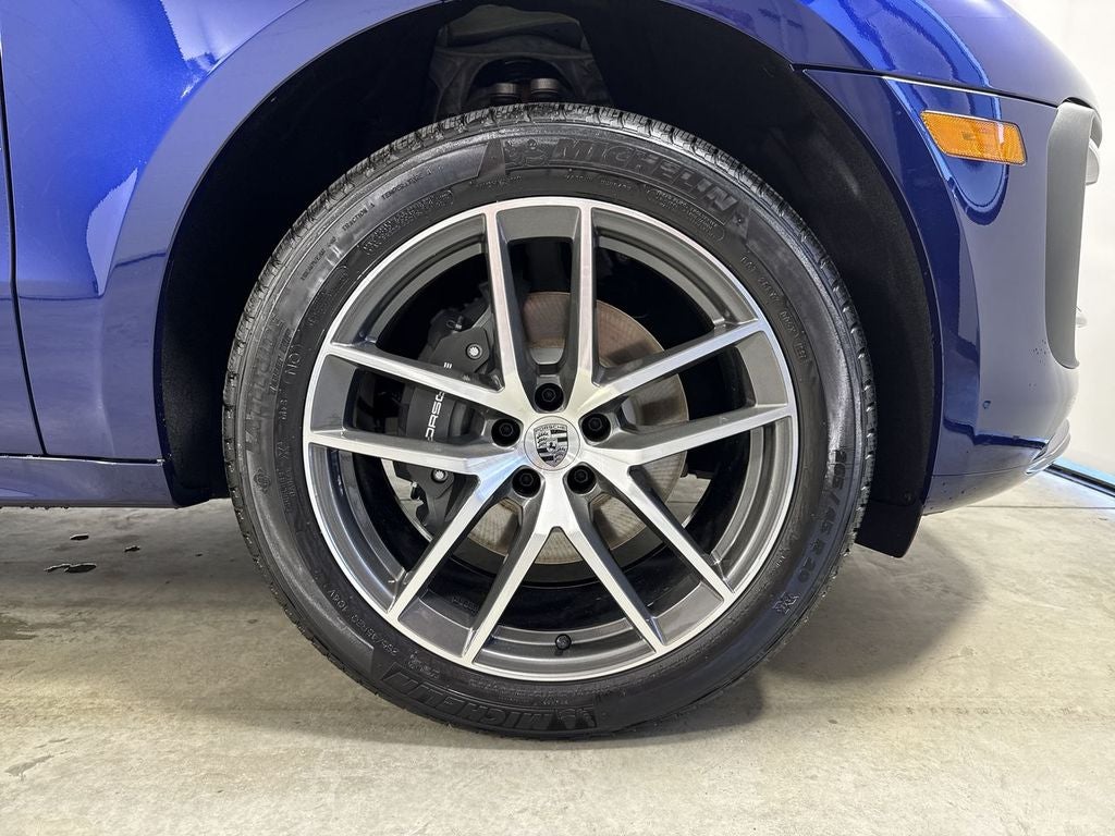 2026 Porsche Macan AWD