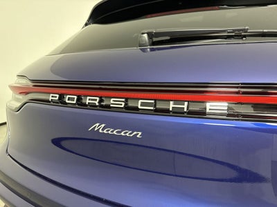 2026 Porsche Macan AWD
