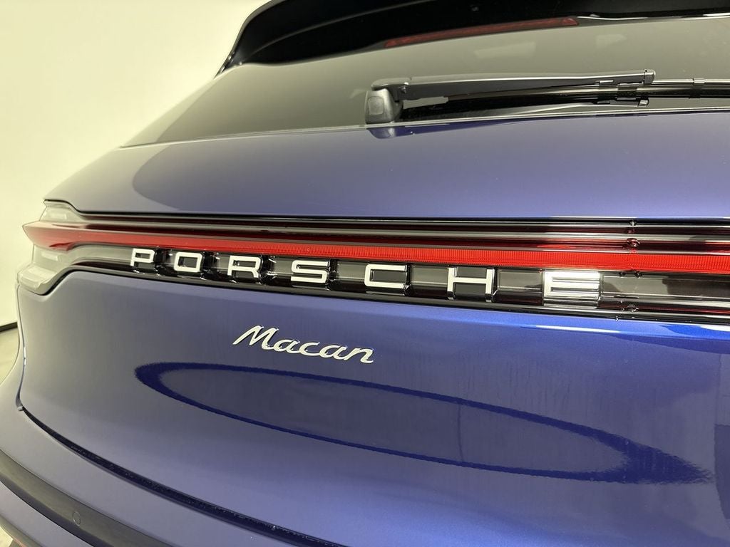 2026 Porsche Macan AWD