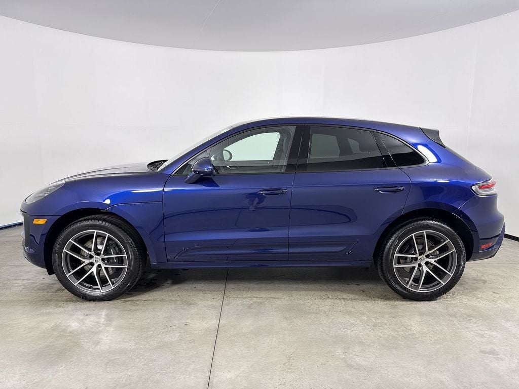 2026 Porsche Macan AWD
