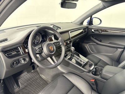 2026 Porsche Macan AWD