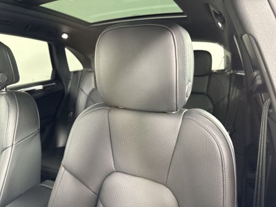 2026 Porsche Macan AWD