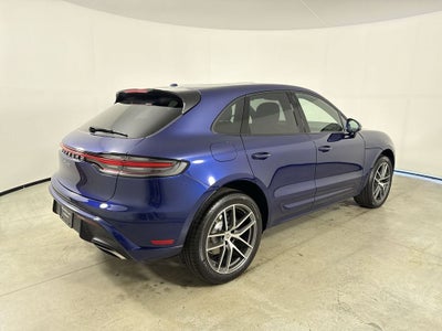 2026 Porsche Macan AWD