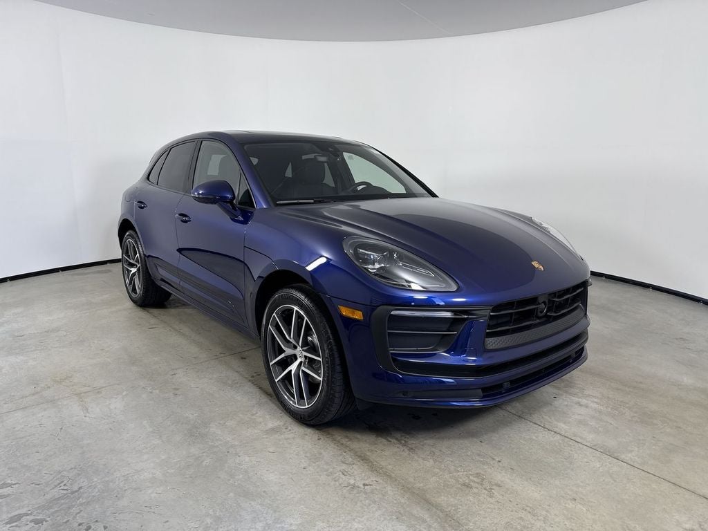 2026 Porsche Macan AWD