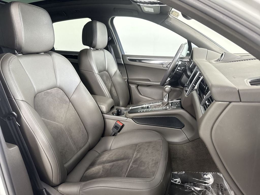 2017 Porsche Macan Base