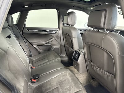 2017 Porsche Macan Base