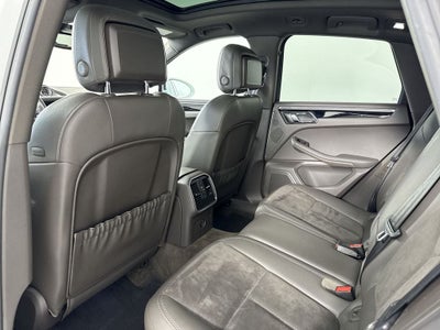 2017 Porsche Macan Base