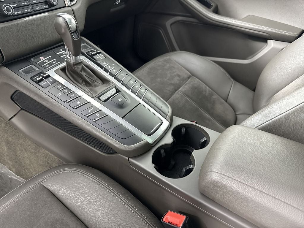 2017 Porsche Macan Base