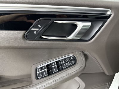 2017 Porsche Macan Base