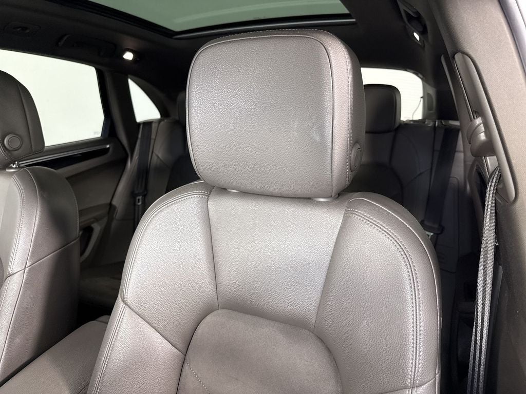 2017 Porsche Macan Base