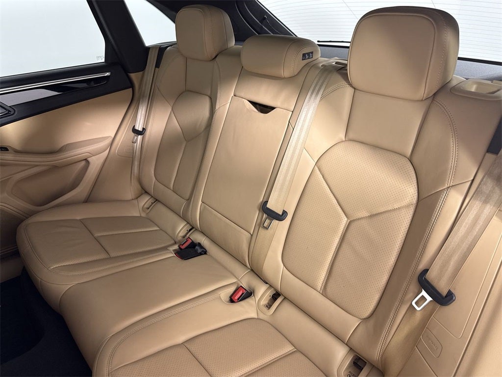 2018 Porsche Macan Base