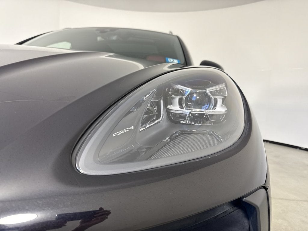 2021 Porsche Macan AWD