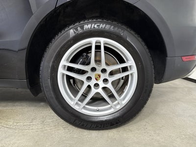2021 Porsche Macan AWD