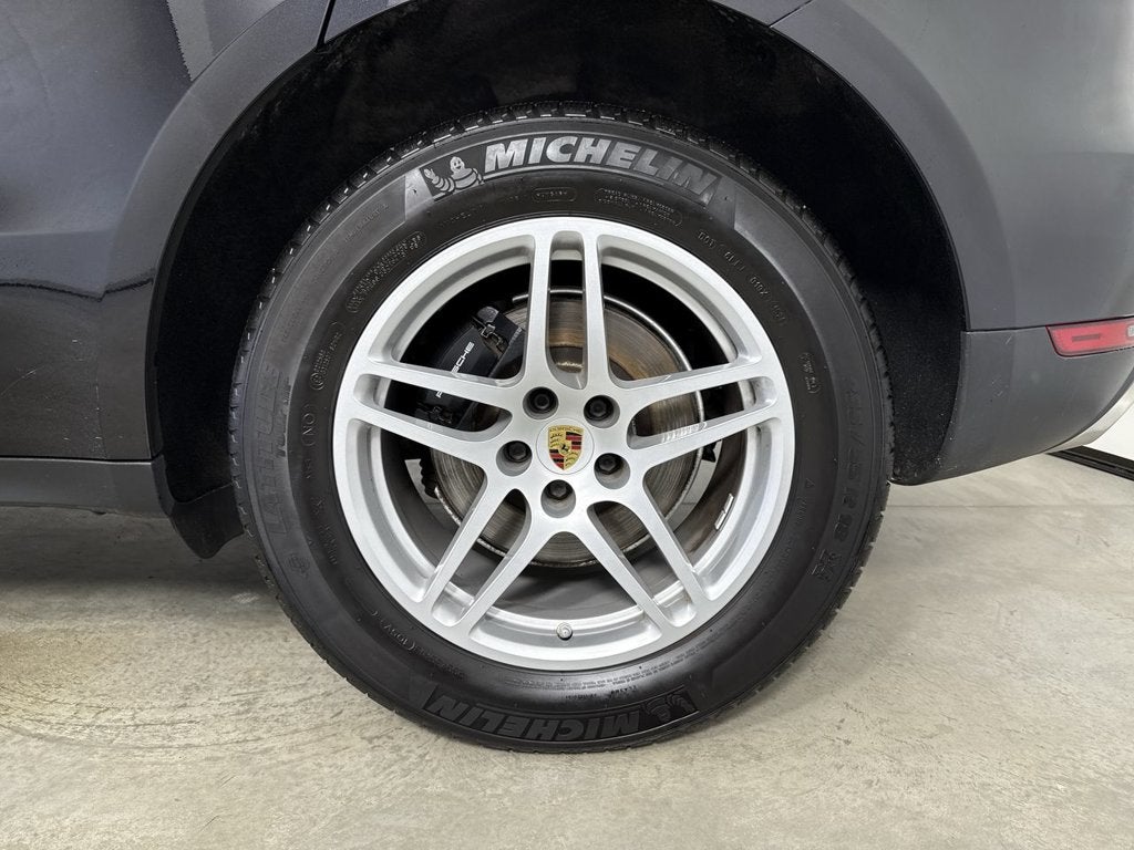 2021 Porsche Macan AWD