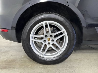 2021 Porsche Macan AWD