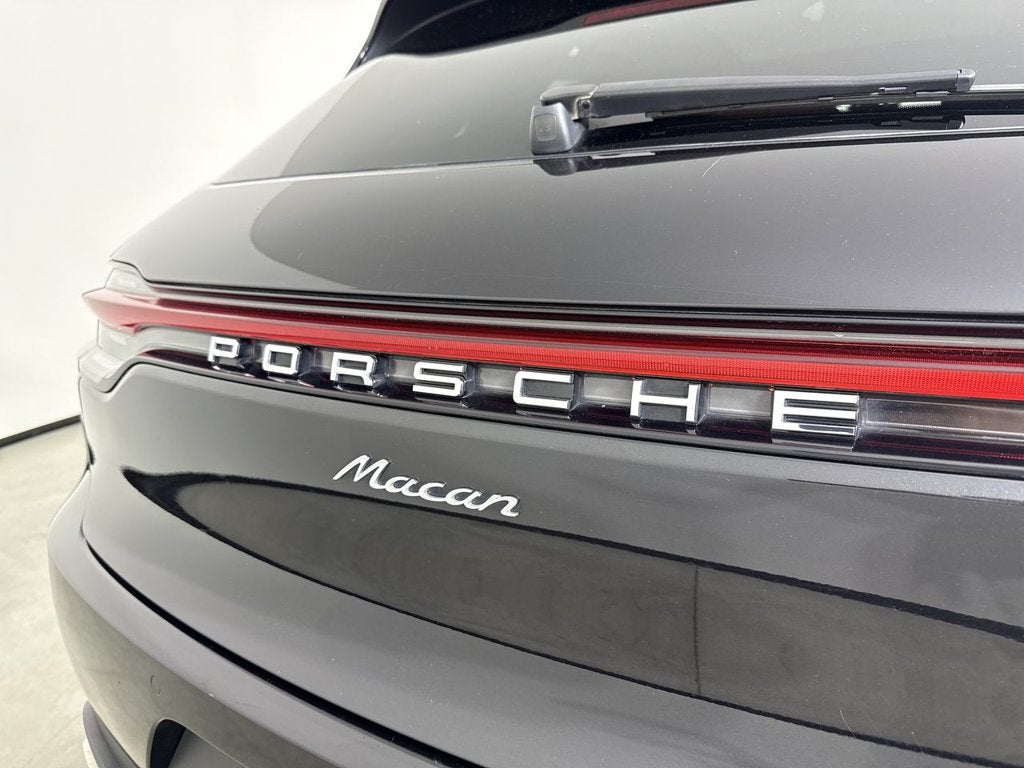 2021 Porsche Macan AWD