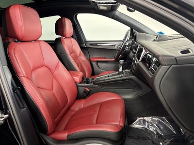 2021 Porsche Macan AWD
