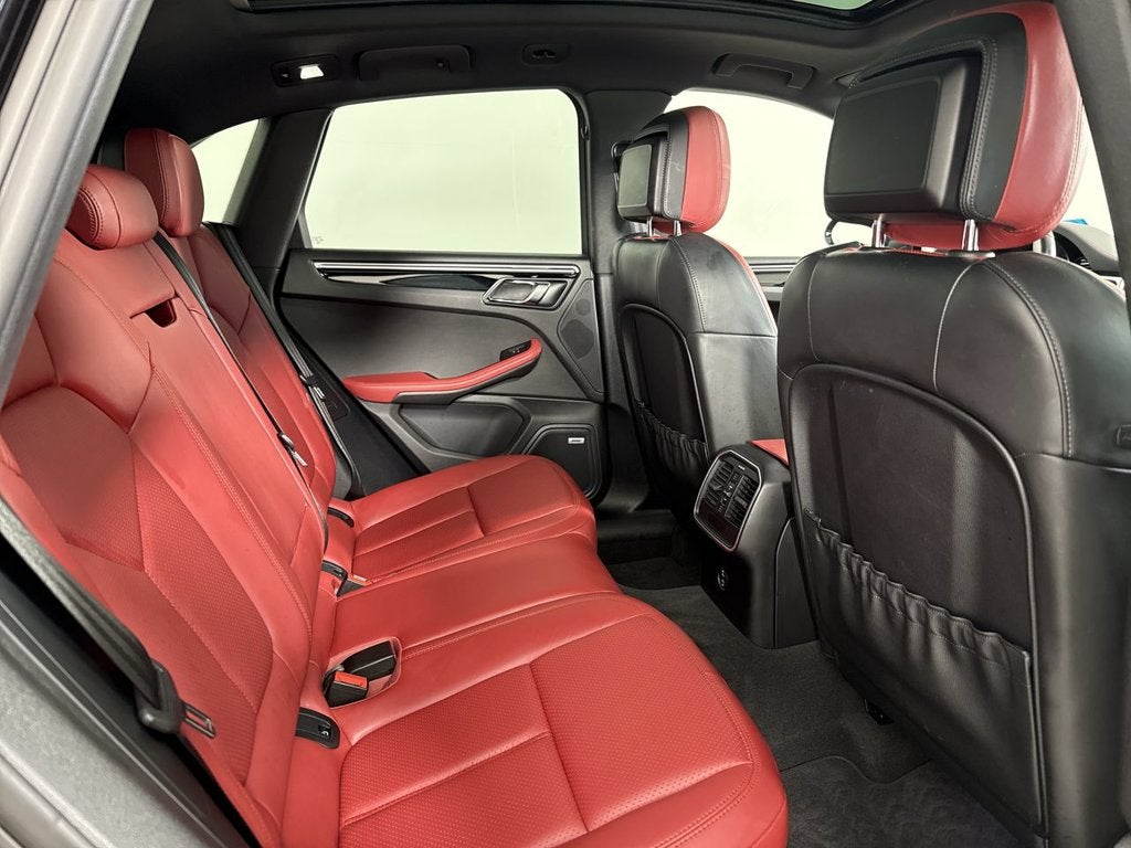 2021 Porsche Macan AWD
